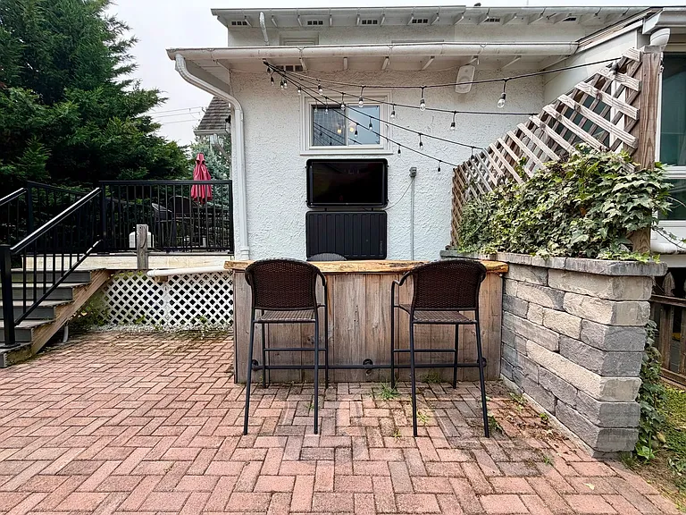 25 N Concord Rd — Photo 42