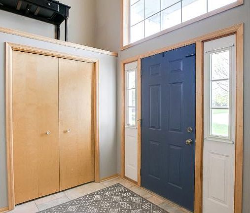 3rd image of 9398 White Oaks Trl