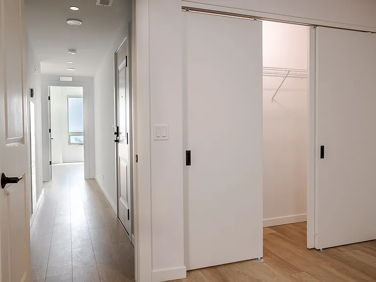 The Nest at Lincoln Park West — Photo 110
