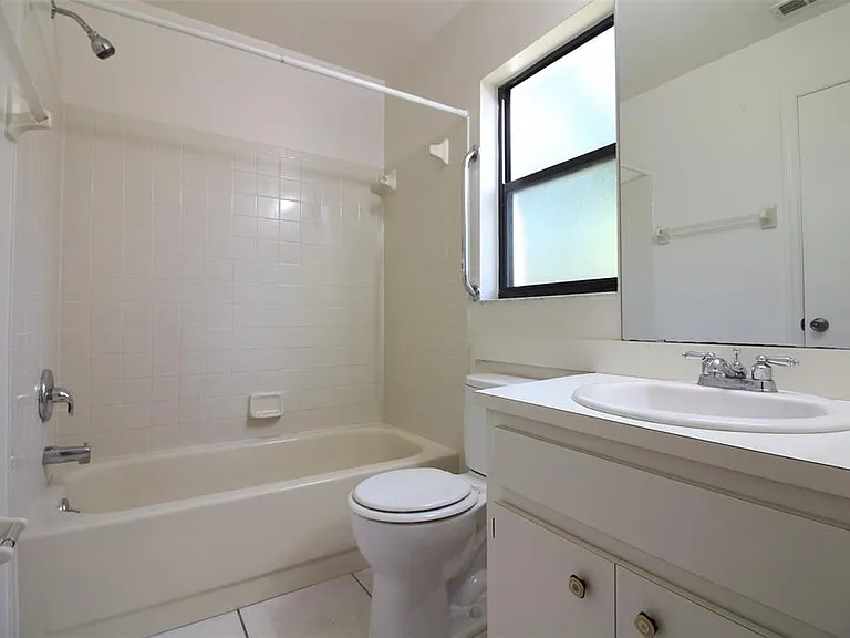 1424 Bramblewood Dr — Photo 12