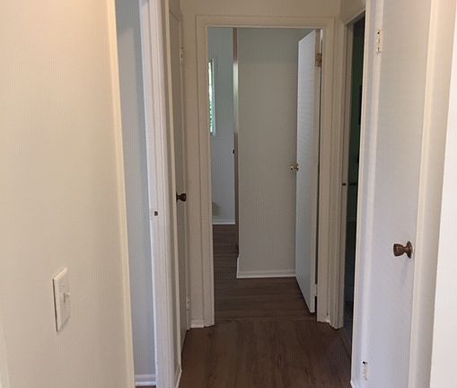 5th image of 9846 Maurine Dr