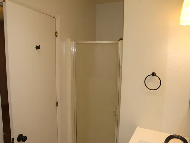 851 Standish Rd — Photo 13