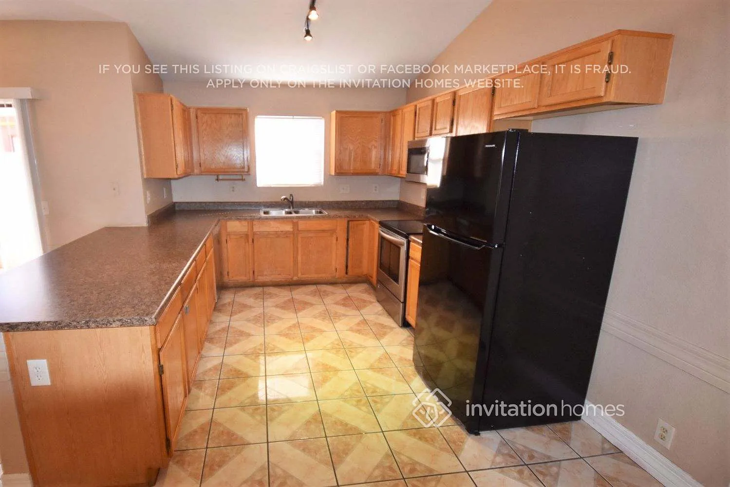 4037 N 88th Ln Phoenix, AZ 85037 — Photo 3