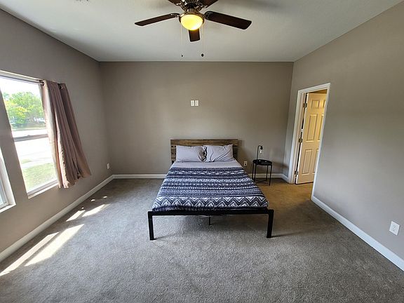 3rd image of 6246 Chesapeake Blvd