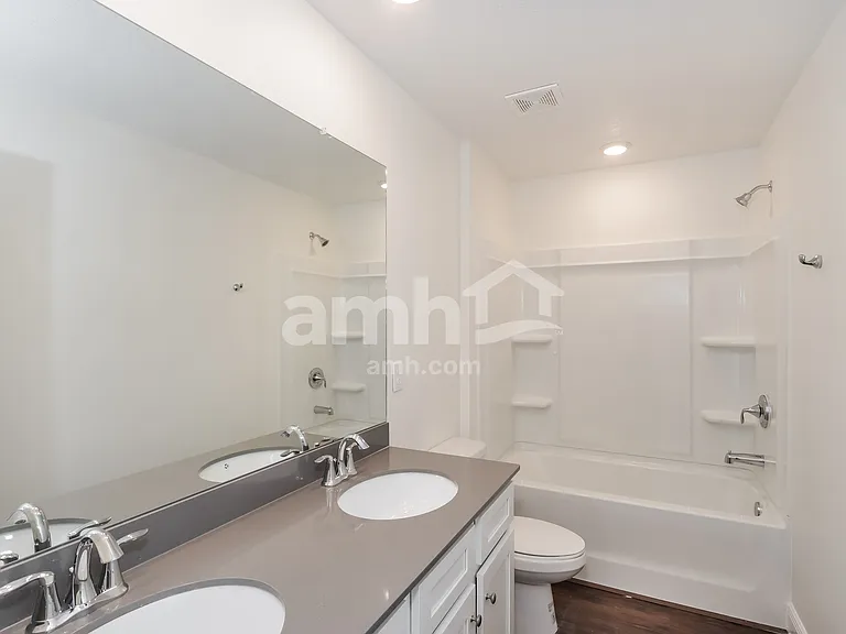27297 Saint Andrews Ave — Photo 13