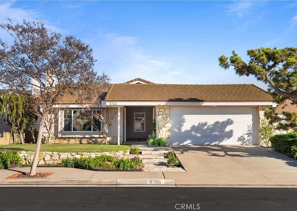 1st image of 9788 Cedar Ct