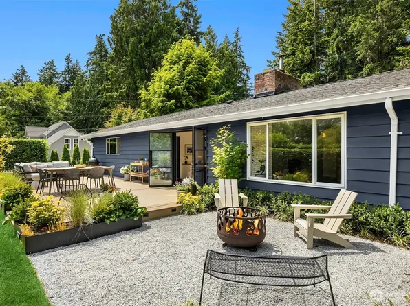 10430 NE Cascade Avenue, Bainbridge Island, WA 98110