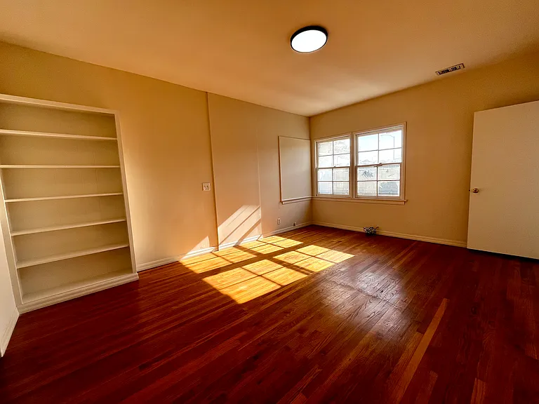 1332-1336 E Las Tunas Dr #1336.5 — Photo 7