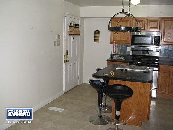 5th image of 359 Mississippi Ave
