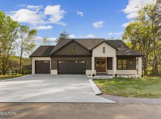 501 Dudala Cir, Loudon, TN 37774