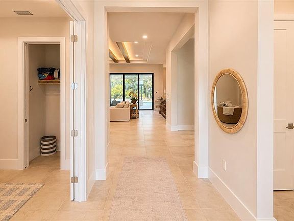 4th image of 269 Blue Pearl Ct