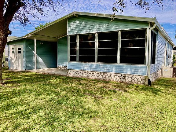 3rd image of 3105 Carpenter Ln