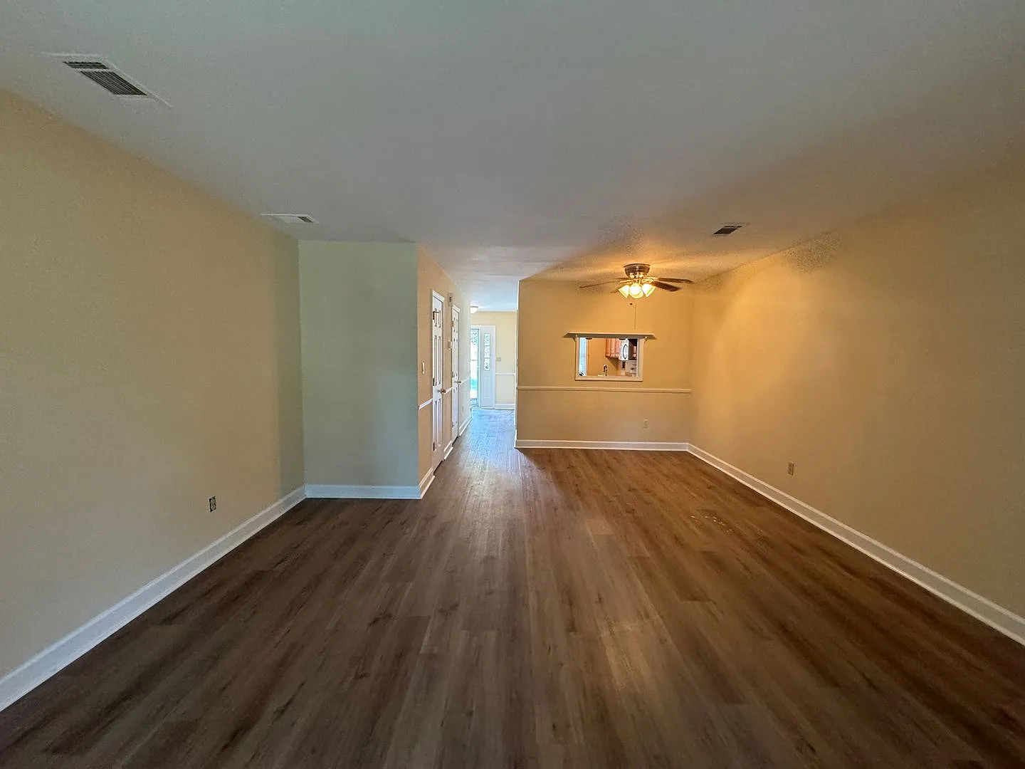 5902 King Charles Ct — Photo 4