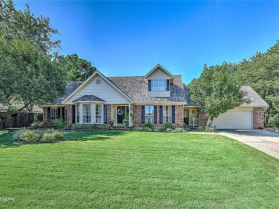 4th image of 1213 W Countrywood Cir