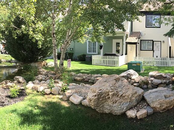 2nd image of 1424 W Beacon Hill Dr