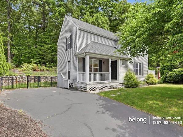 28 Blueberry Ln, Hudson, MA 01749