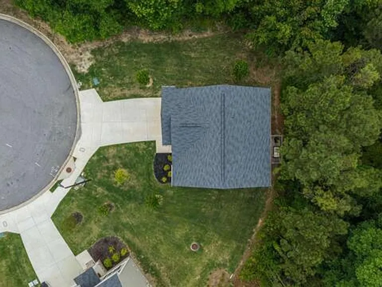 1253 Richmond Ct SE — Photo 42