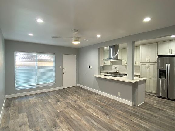 4th image of 2310 E 5th St APT 3