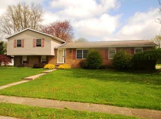 2215 Hillocke St, Louisville, OH 44641