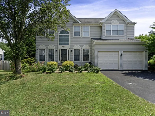 9316 Michael Ct, Manassas Park, VA 20111