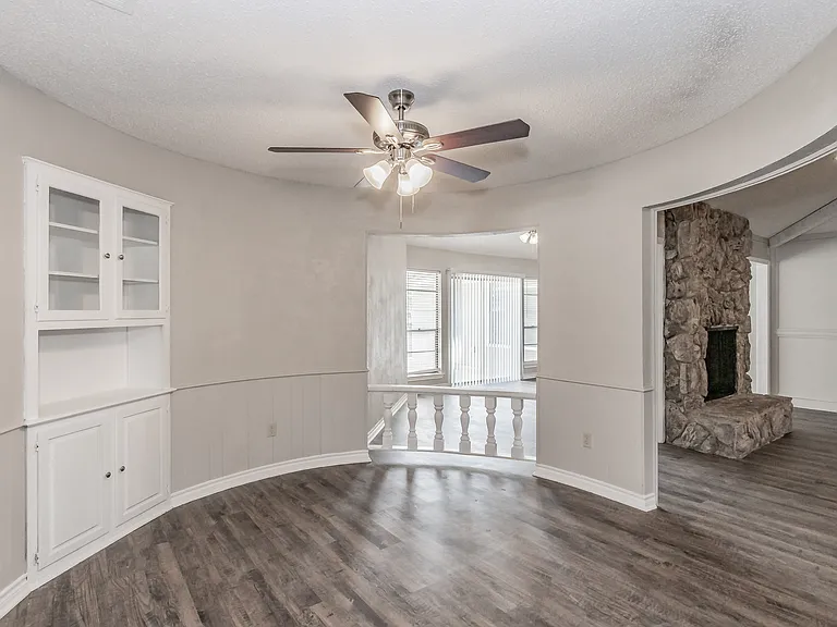 3008 Apple Valley Dr — Photo 11