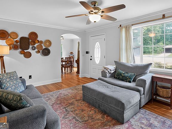 5th image of 8641 Bowden St