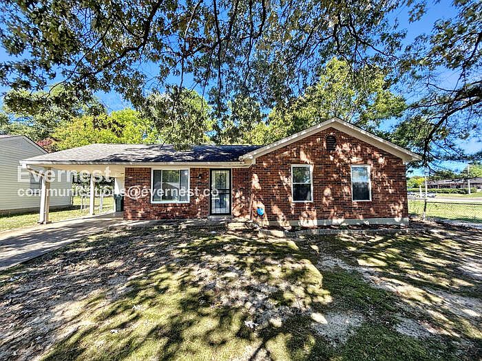 1st image of 1582 Custer Dr