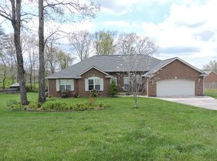 194 Dove Dr, Crossville, TN 38555