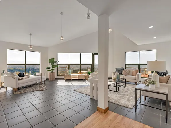 1522 Grand View Dr, Berkeley, CA 94705