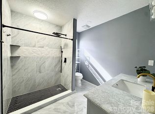 1634 Pamela Lorraine Dr, Charlotte, NC 28213