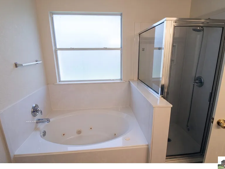 5611 Bertha Dr — Photo 16