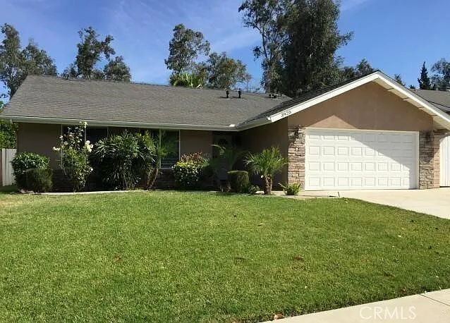 4 bed, 1756 sqft, $3,850 — Photo 2