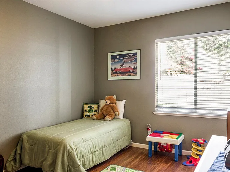 105 Rockbolt Cir — Photo 10