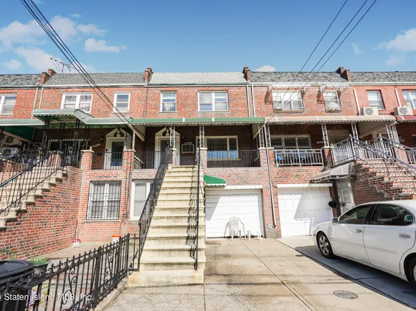 8666 26th Ave, Brooklyn, NY 11214