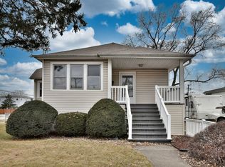 2500 Clinton St, River Grove, IL 60171