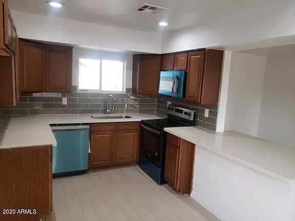 3rd image of 4715 N 59th Ave