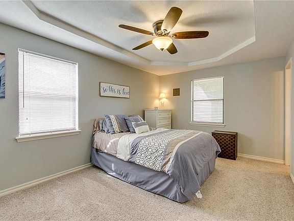 4th image of 424 Brighton Dr
