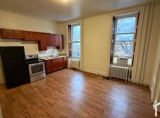 713 N 6th St #2F, Philadelphia, PA 19123