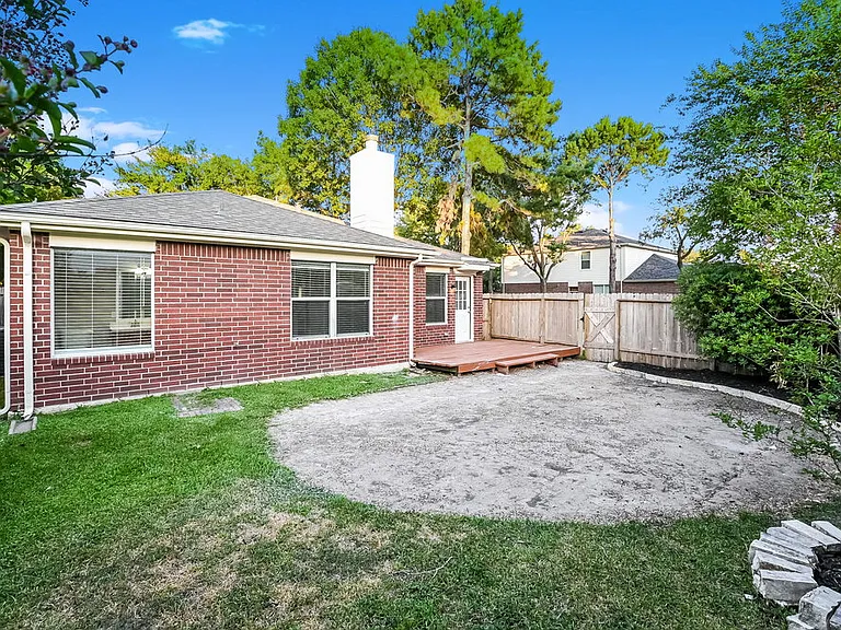 10403 Falling River Dr — Photo 16