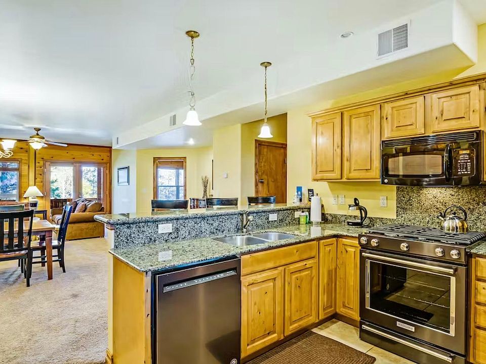 New dishwasher, new oven/stove, new laundry washer and dryer