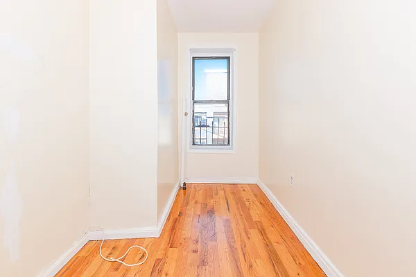 Rented by MySpaceNYC | media 20