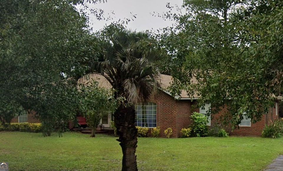 1st image of 70 Johns Ln