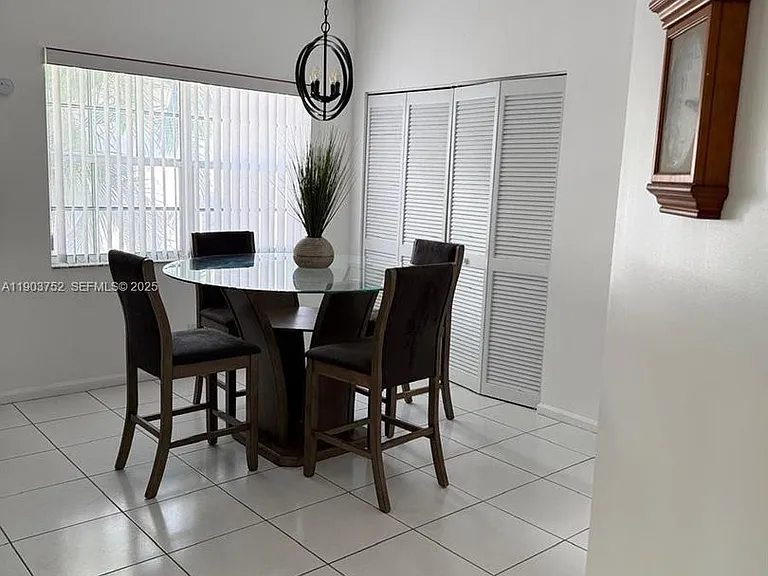 11690 Briarwood Cir #4 — Photo 3