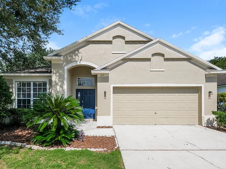 1614 Wakefield Dr — Photo 1