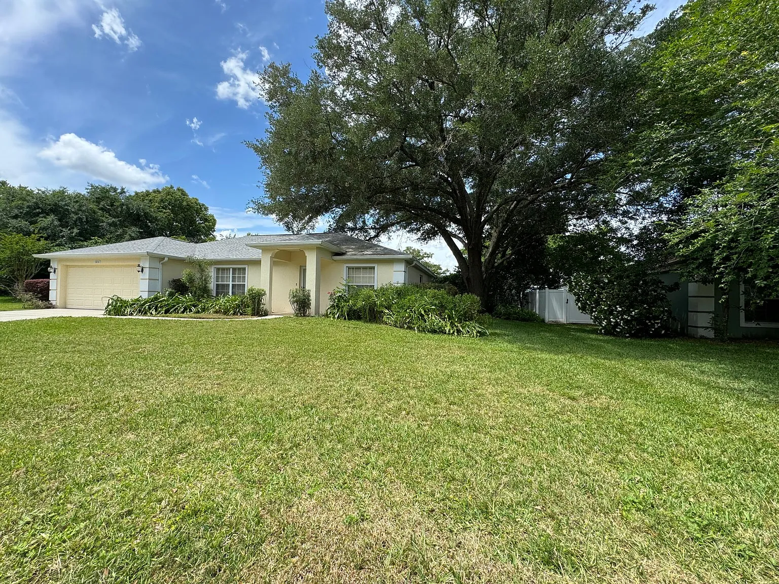 3 bed, 1624 sqft, $1,825 — Photo 2