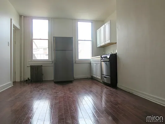 Rented by Miron Properties | media 3