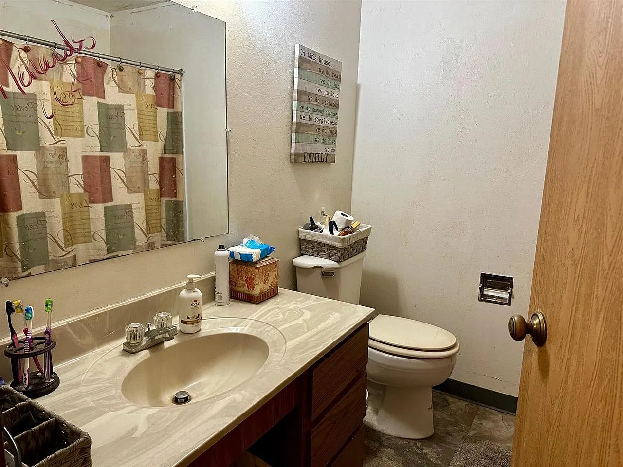 2 bed, 1250 sqft, $1,425 — Photo 4