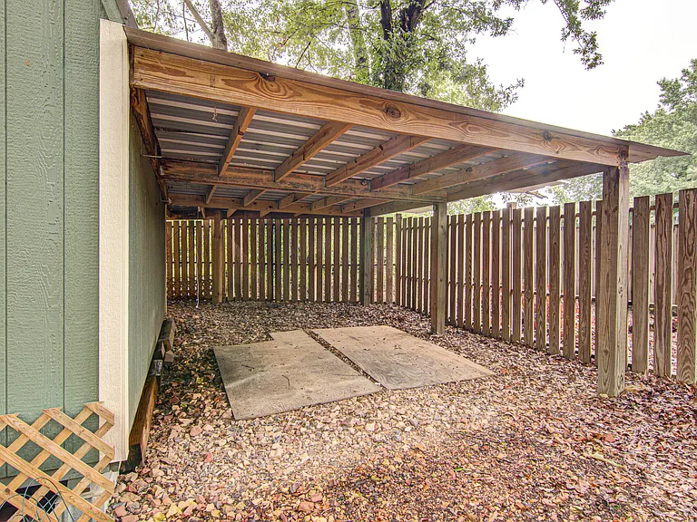 2315 Treetop Ln — Photo 41