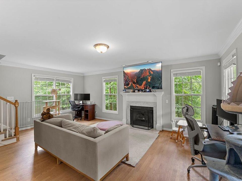 1st image of 2750 Michelle Ct
