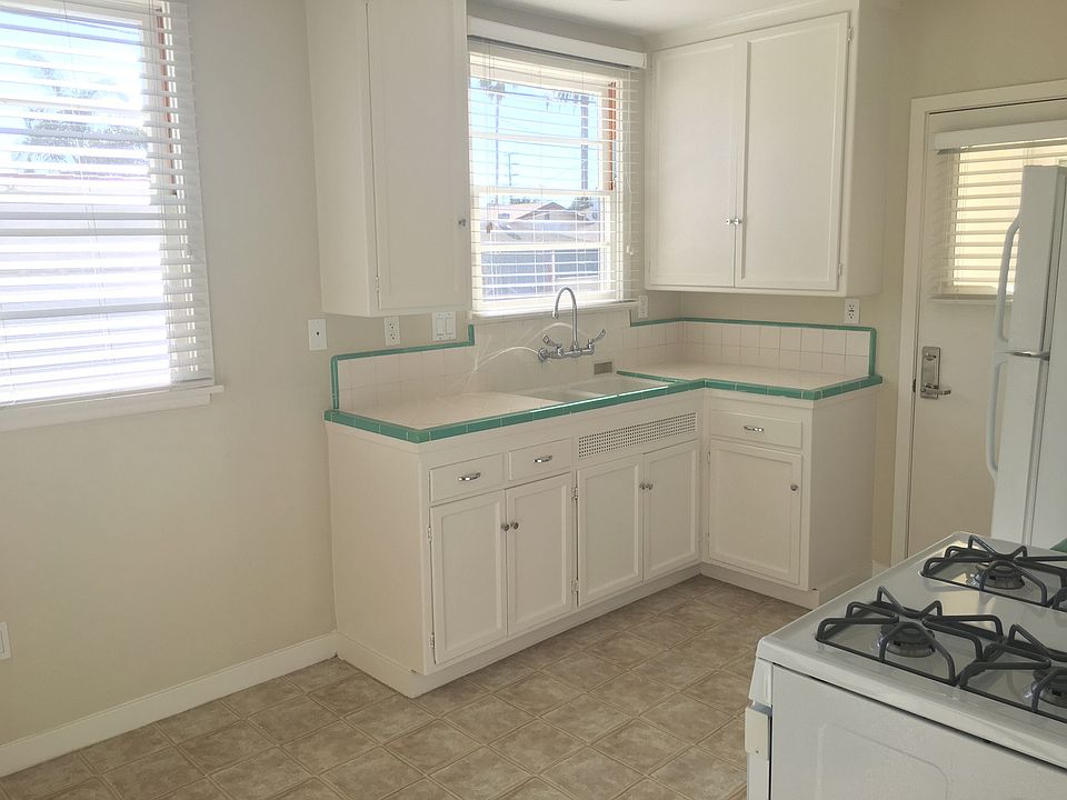 1st image of 974 Elkland Pl APT 1